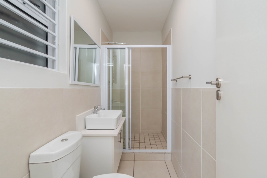 To Let 2 Bedroom Property for Rent in Gardens Western Cape